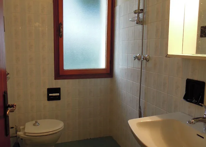 Peaceful With Garden Surrounded By Nature *