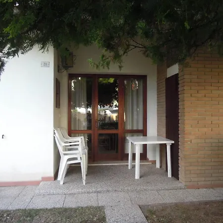 Peaceful With Garden Surrounded By Nature דירה *